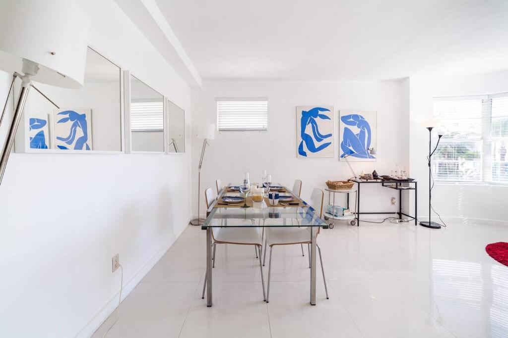 2 Bedroom On The Beach ! Miami Beach Esterno foto