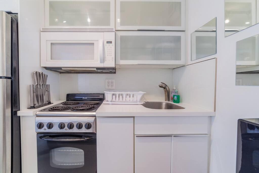 2 Bedroom On The Beach ! Miami Beach Esterno foto