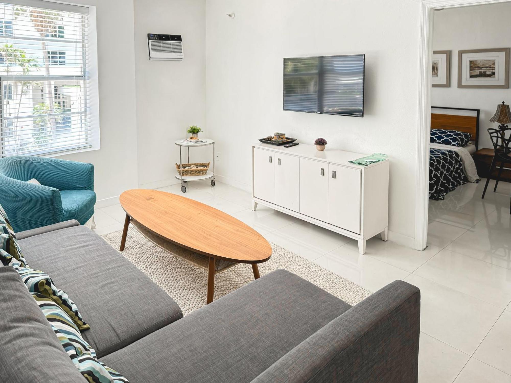 2 Bedroom On The Beach ! Miami Beach Esterno foto